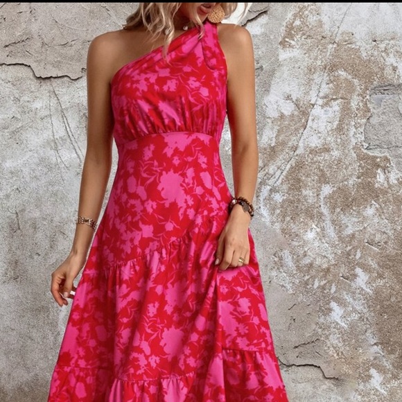 Boho Floral Print One Shoulder Maxi - Picture 2 of 8